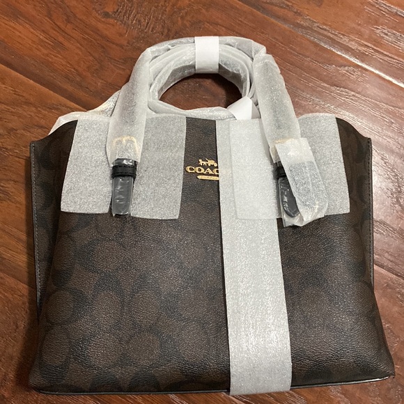 Brand new Coach mini mollie 25 - Picture 5 of 6